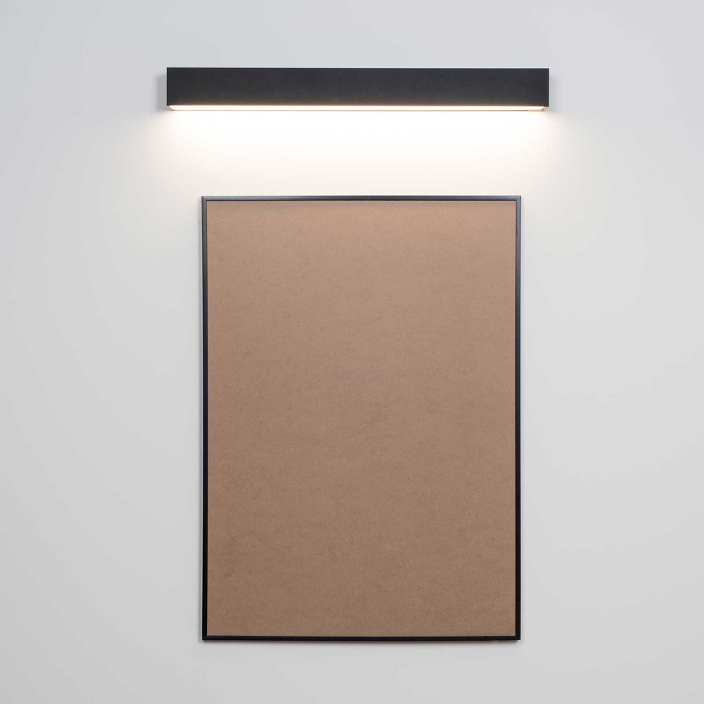 wandaufbauleuchte_accent_k_1_quad_72_1500.jpg