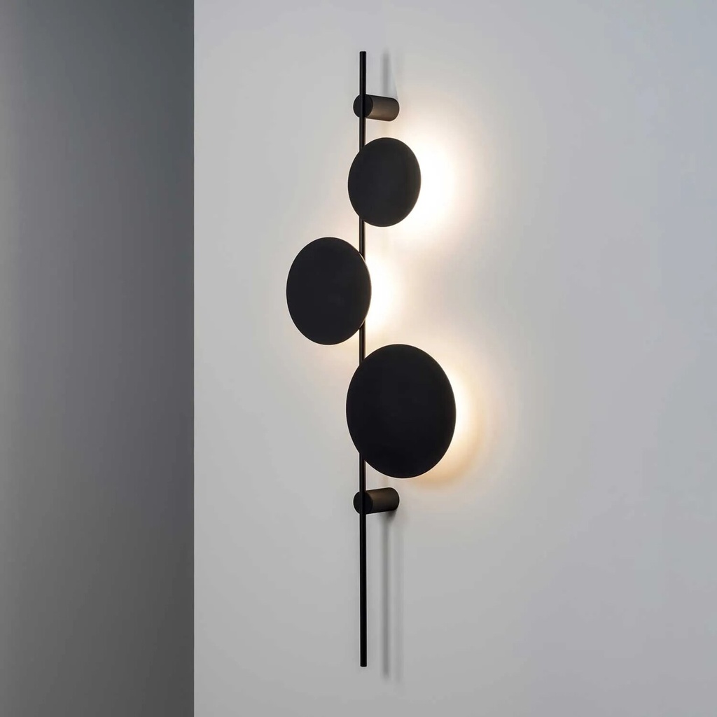 [28.2118.29A.002] Ambiente K Wandaufbauleuchte (A, oberer Baldachin, DALI-2, 002/schwarz/RAL9005, 2700K / CRI98 Sunlight)
