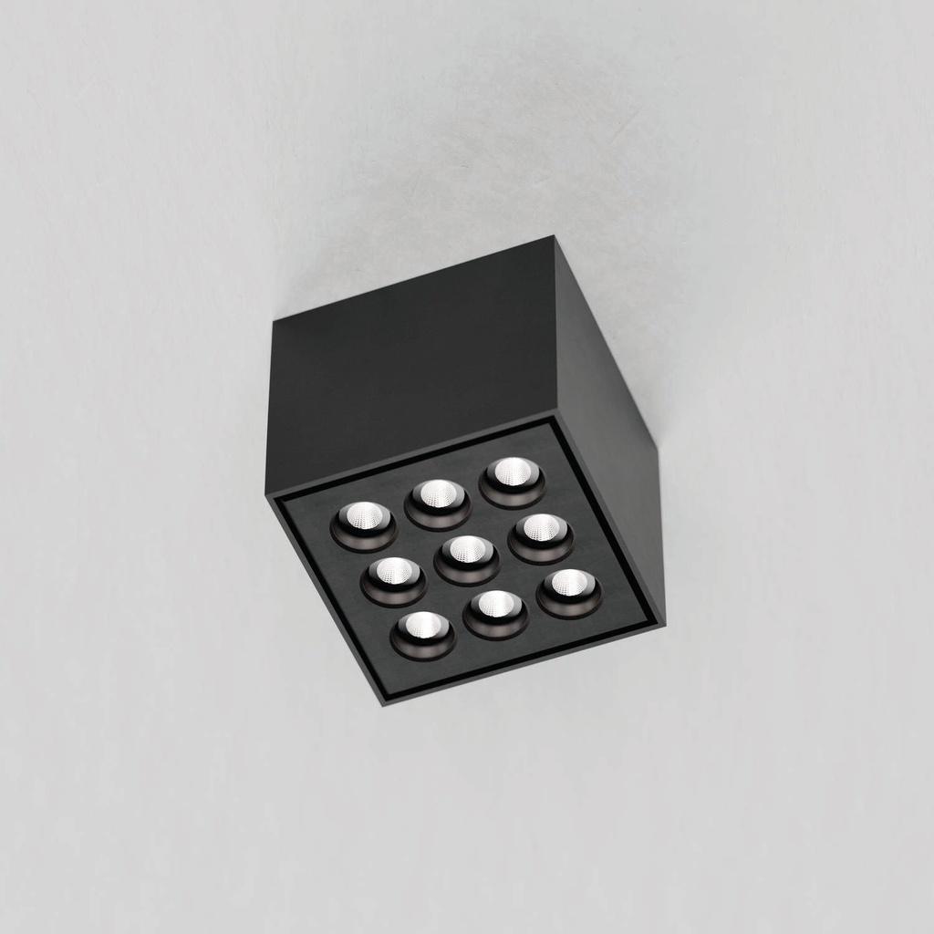 NIO IN 3×3 Deckeneinbaustrahler IP65 (BX – Black Textured Matt)