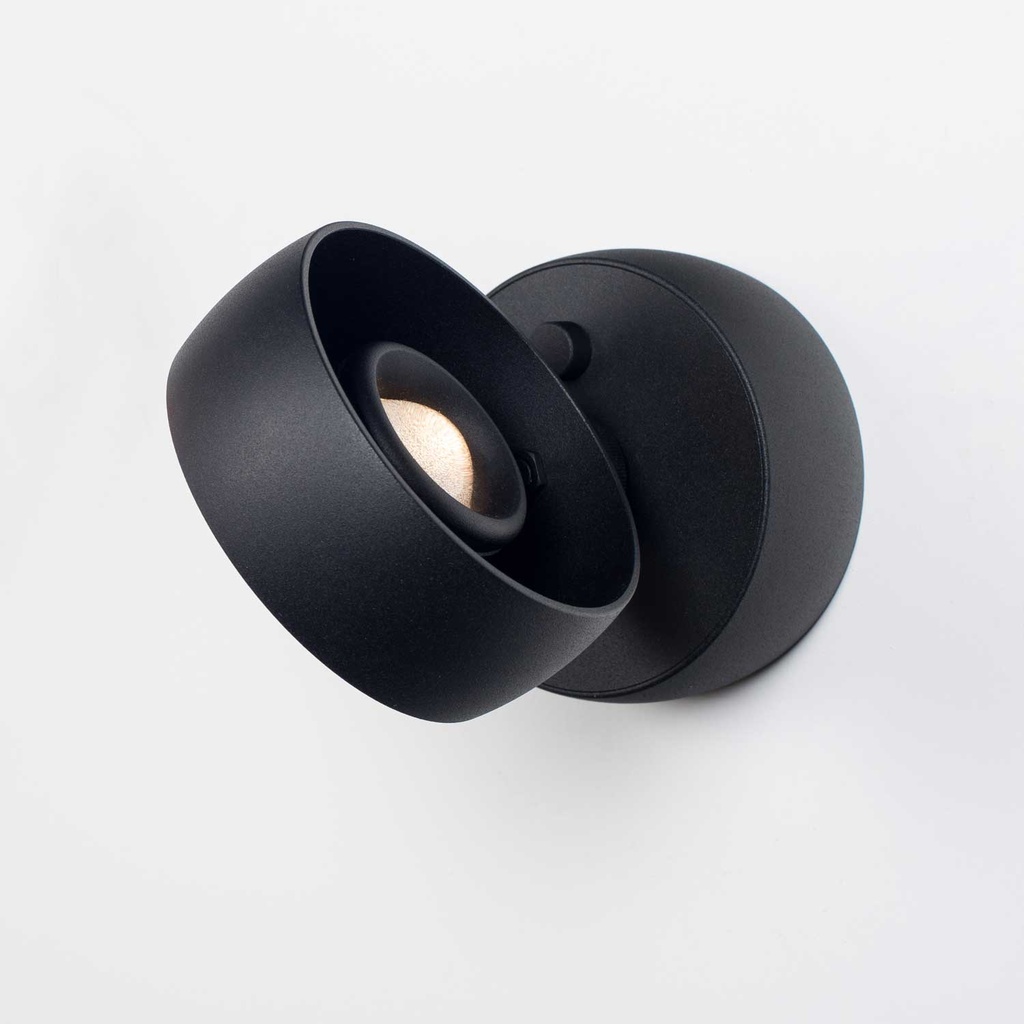 Myco 120 K wall-mounted spotlight (2700K / CRI98 Sunlight, 002 – Black, PH-CUT – Phase Dimmer)