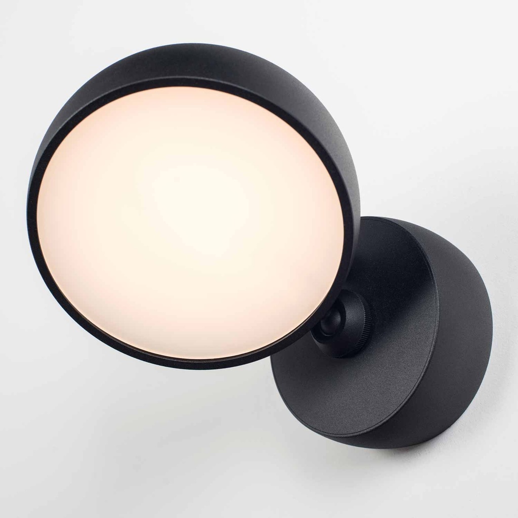 Myco 160 K wall-mounted spotlight (2700K / CRI98 Sunlight, 002 – Black, PH-CUT – Phase Dimmer)