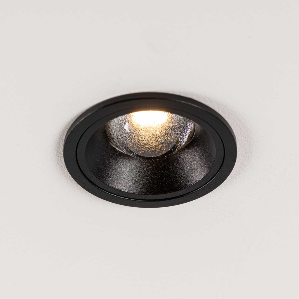 Subtil 70 IN Recessed Ceiling Downlight (2700K / CRI98 Sunlight, 002 – Black)