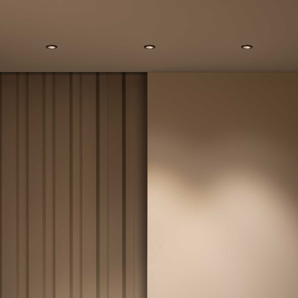 Subtil RT 70 IN recessed ceiling spotlight frameless (2700K / CRI98 Sunlight, 002 – Black)