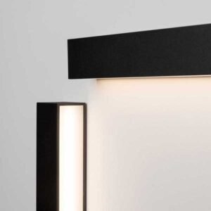 Wandaufbauleuchte THINY SLIM IP44, fünf Längen, diffuses Licht, einseitig abstrahlend, Schutzart IP44 für Feuchträume, Sonderlängen im 30cm Raster